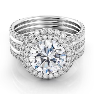 Luxury Diamond Engagement Ring
