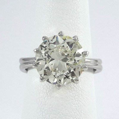  Ladies Engagement Ring R10158