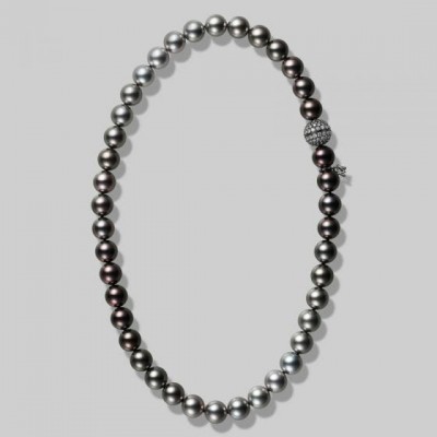 Passionoir Black South Sea Cultured Pearl Necklace with Diamond Clasp